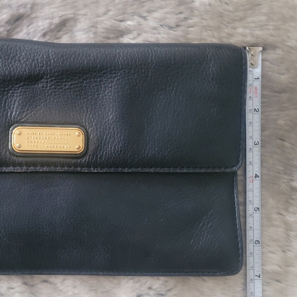 11 X 17, lg. Marc by Marc Jacobs, clutch purse! - Picture 8 of 8